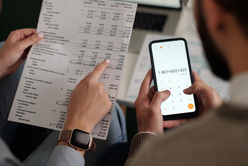 Harcamalarınızı analiz edin ve bütçenizi etkin bir şekilde yönetin.